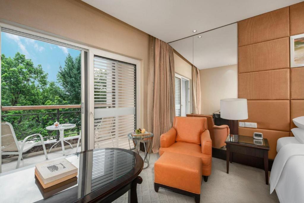 New Century Grand Hotel Шичо Екстериор снимка
