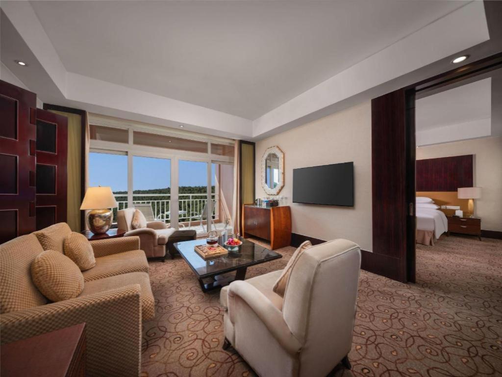 New Century Grand Hotel Шичо Екстериор снимка