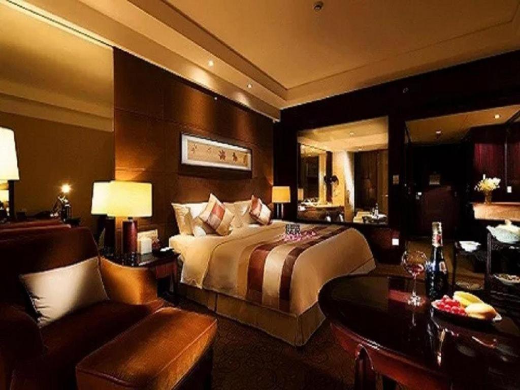 New Century Grand Hotel Шичо Екстериор снимка