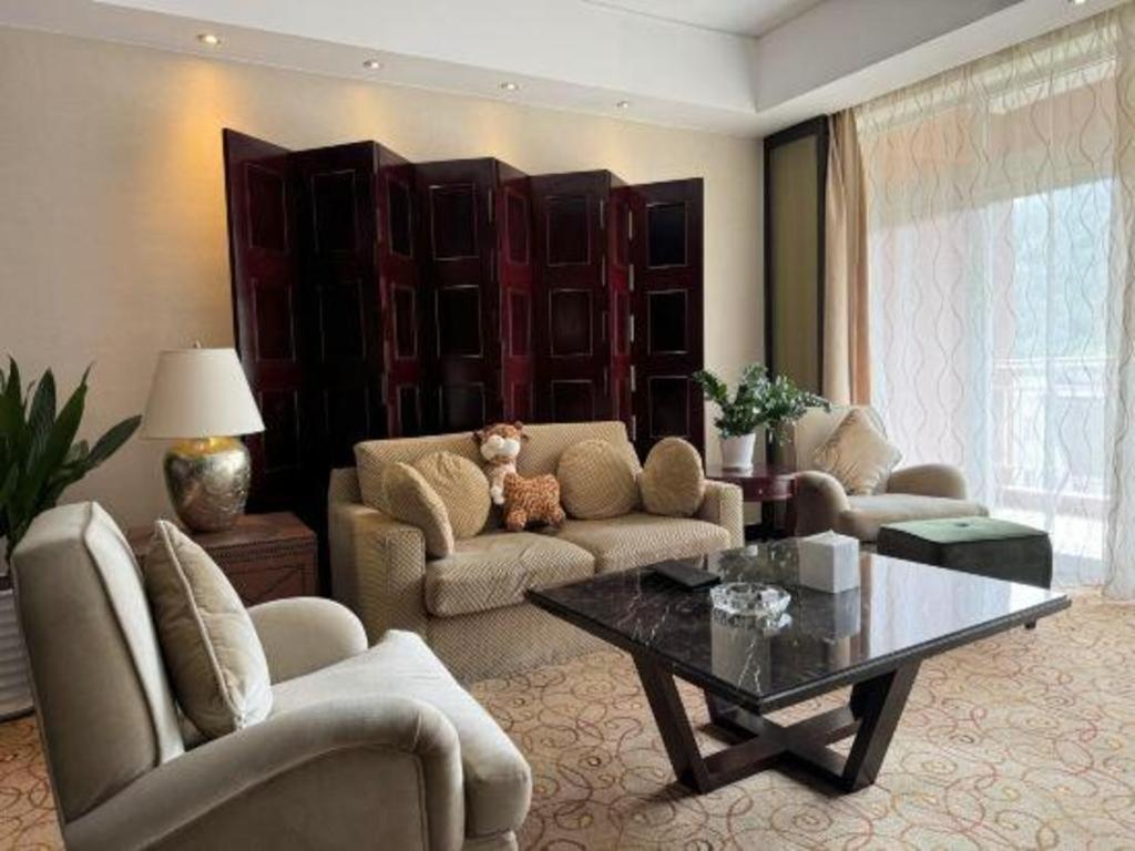 New Century Grand Hotel Шичо Екстериор снимка