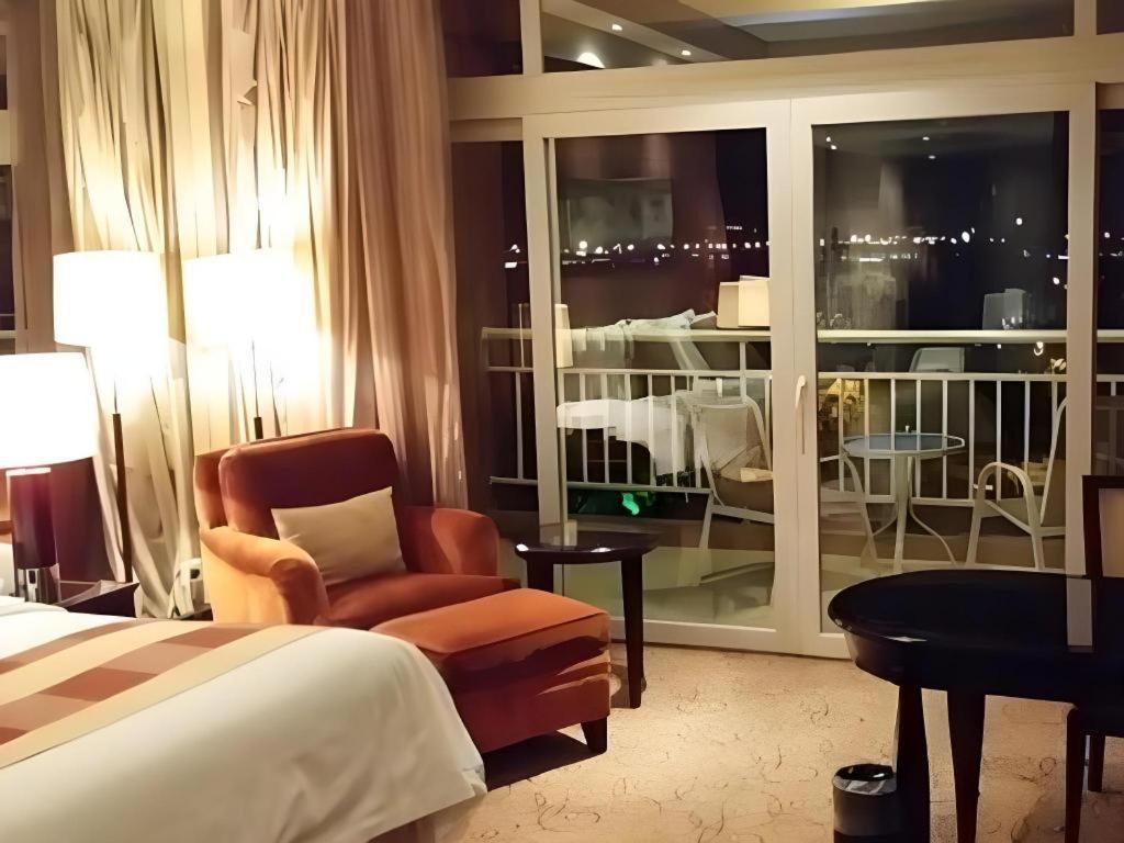 New Century Grand Hotel Шичо Екстериор снимка