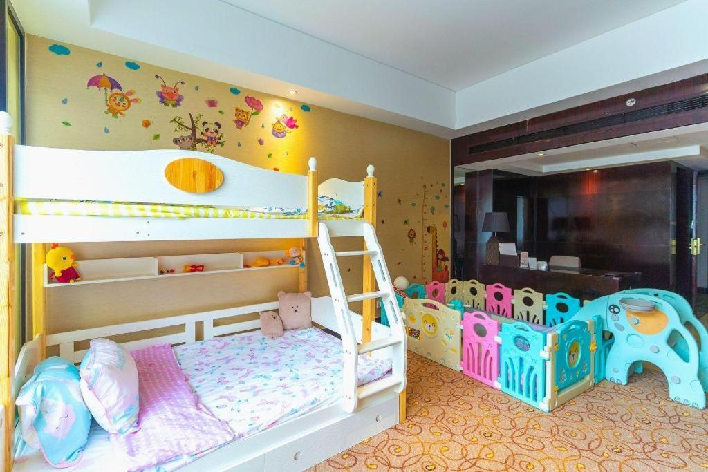 New Century Grand Hotel Шичо Екстериор снимка