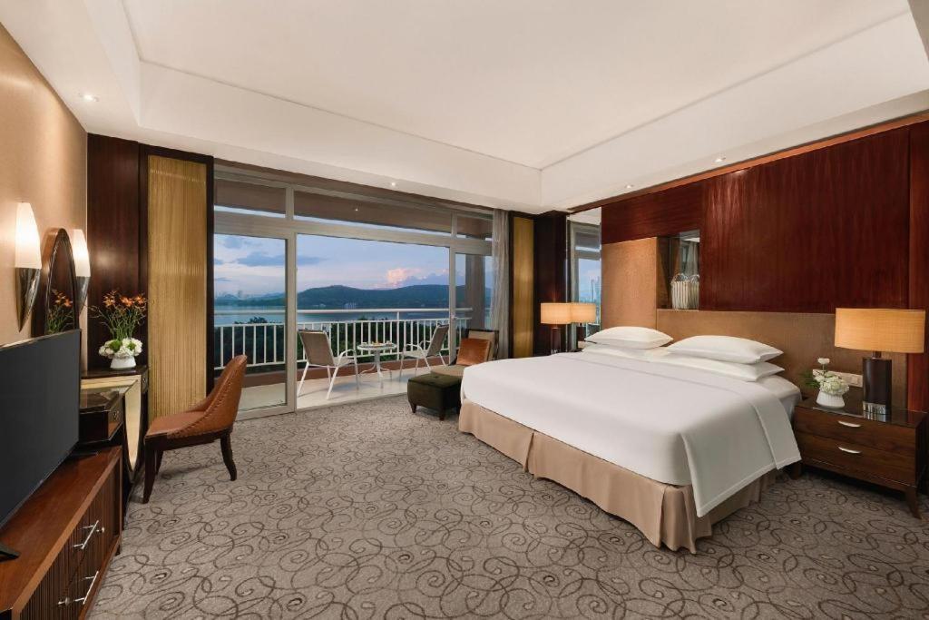 New Century Grand Hotel Шичо Екстериор снимка