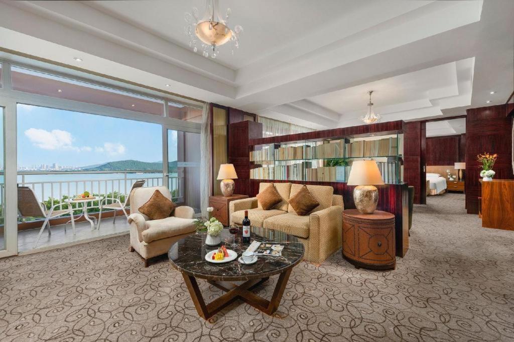 New Century Grand Hotel Шичо Екстериор снимка