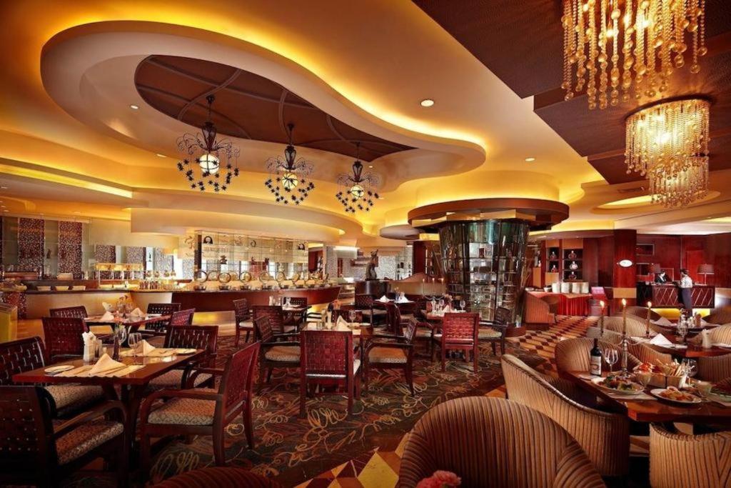 New Century Grand Hotel Шичо Екстериор снимка